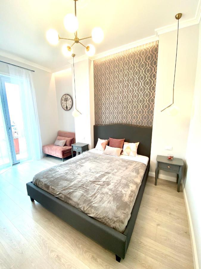 Abcdecor Italia Apartment Империа Екстериор снимка