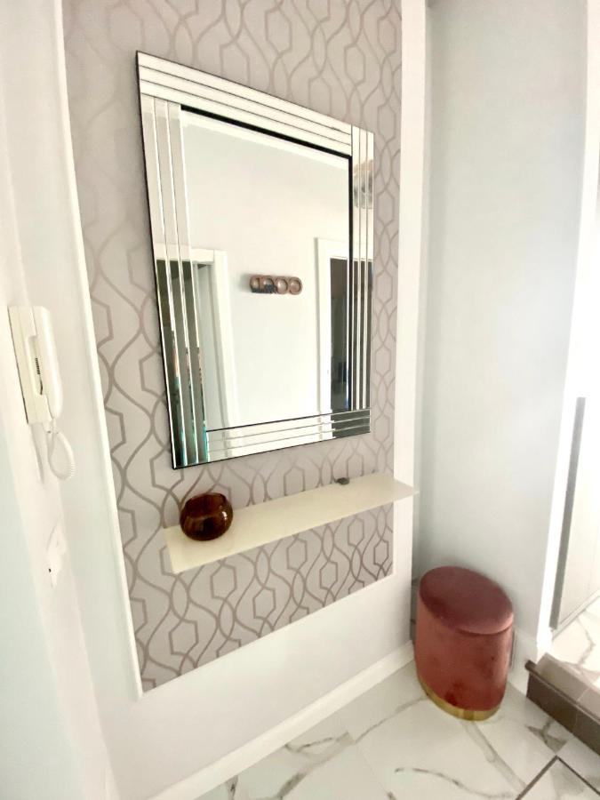 Abcdecor Italia Apartment Империа Екстериор снимка
